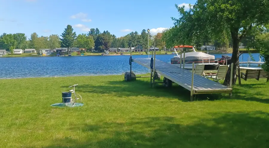 6609 Swallow, Harrison, MI 48625 - Image #2