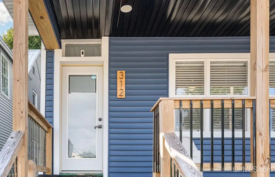 312 S 3rd, Ishpeming, MI 49849 - Image #2