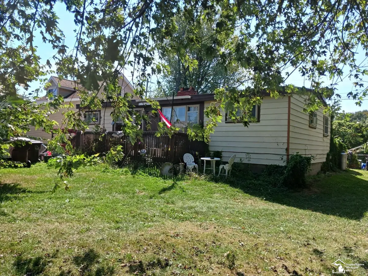 3376 Navarre, Monroe, MI 48162 - Image #1