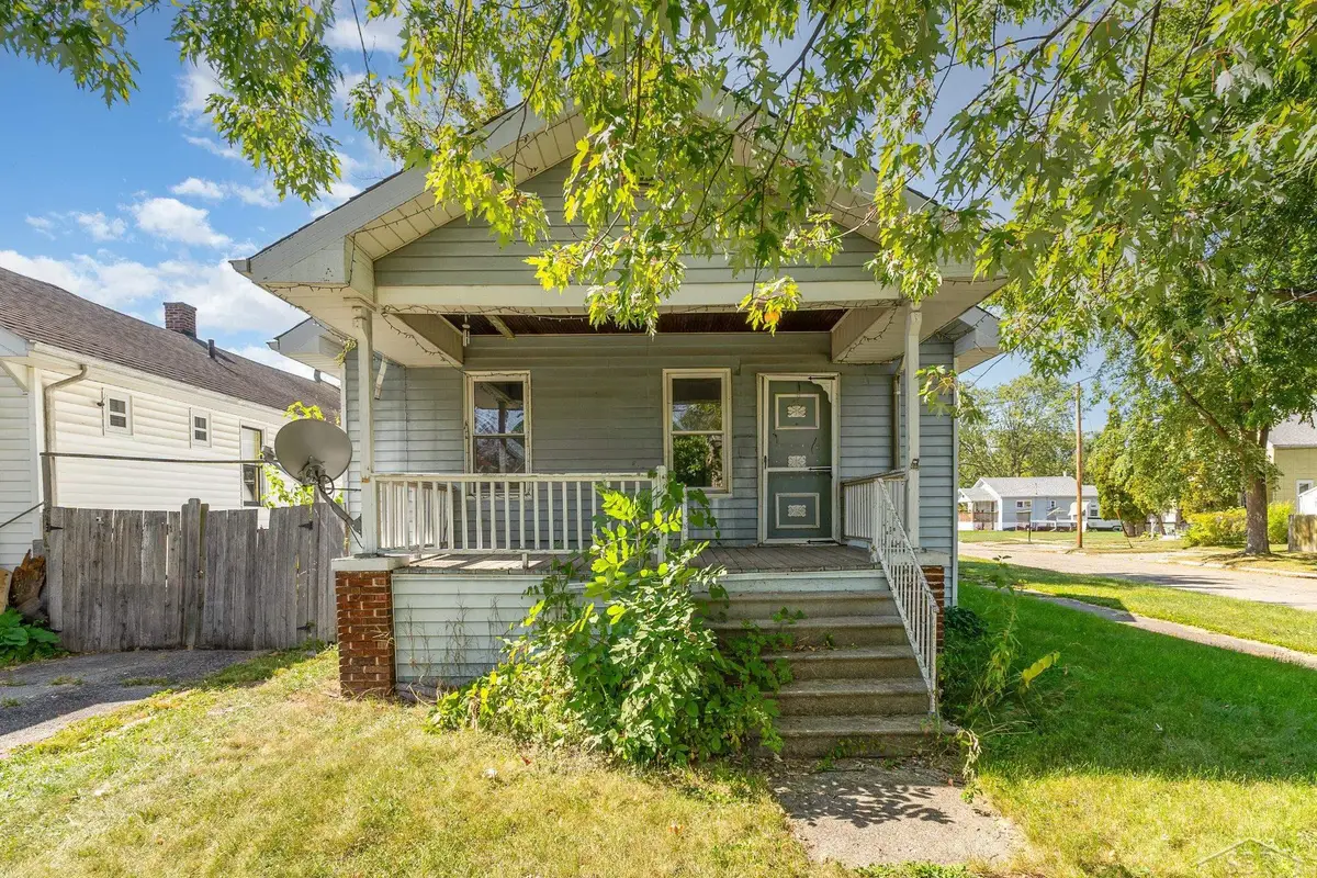 2343 N Bond, Saginaw, MI 48602 - #1