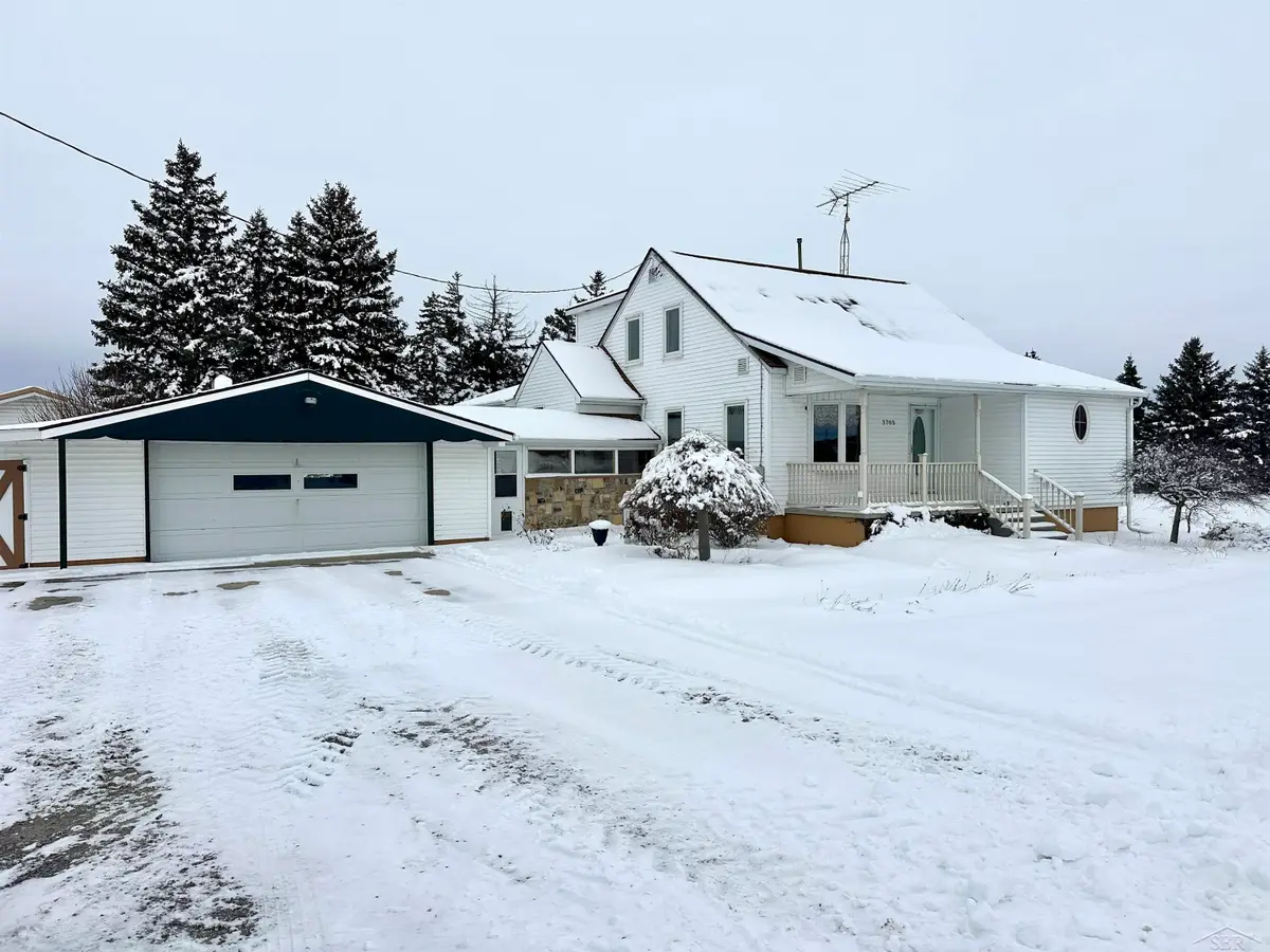 3705 N Beyer, Saginaw, MI 48601 - Image #1