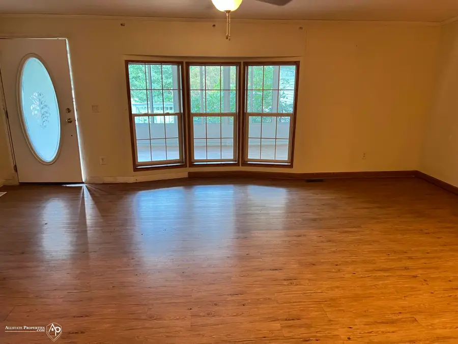 11192 E Lake, Otisville, MI 48463 - Image #3