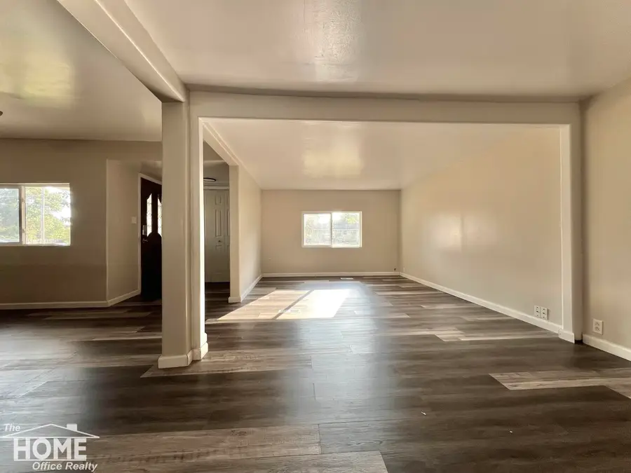 1016 S Line, Chesaning, MI 48616 - #2