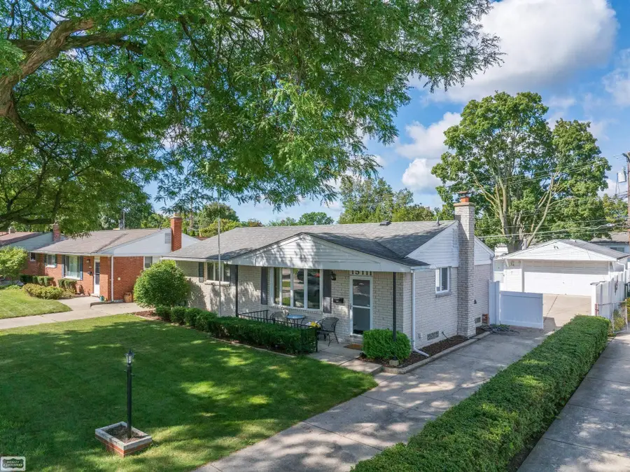 15111 Houghton, Livonia, MI 48154 - Image #3