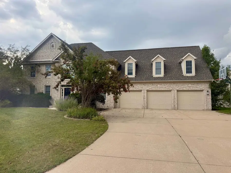 19 Cobblestone, Saginaw, MI 48603 - Image #2