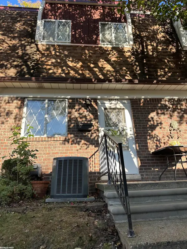 37030 W Aragona, Clinton Township, MI 48036