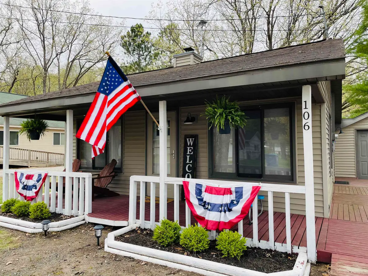 106 Lakeview, Houghton Lake, MI 48629 - Image #1