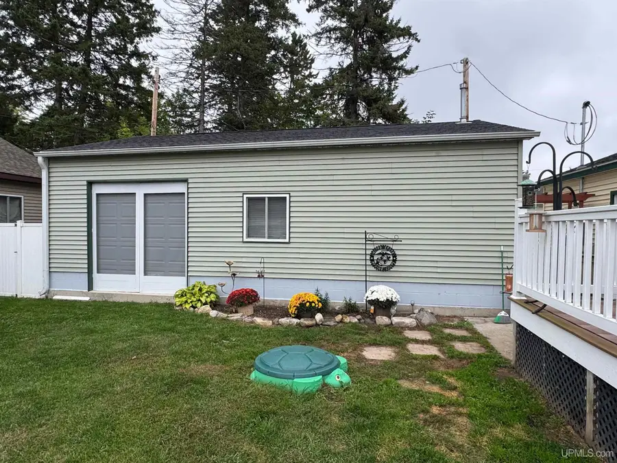 1824 S 9th, Escanaba, MI 49829 - #2