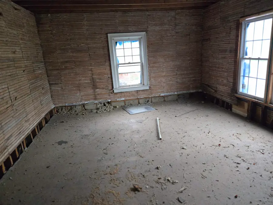 339 N Main, Lapeer, MI 48446 - #3