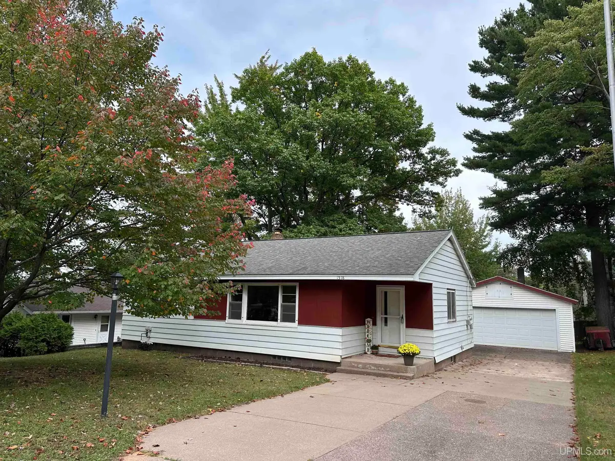 1518 W Birch, Marquette, MI 49855 - #1