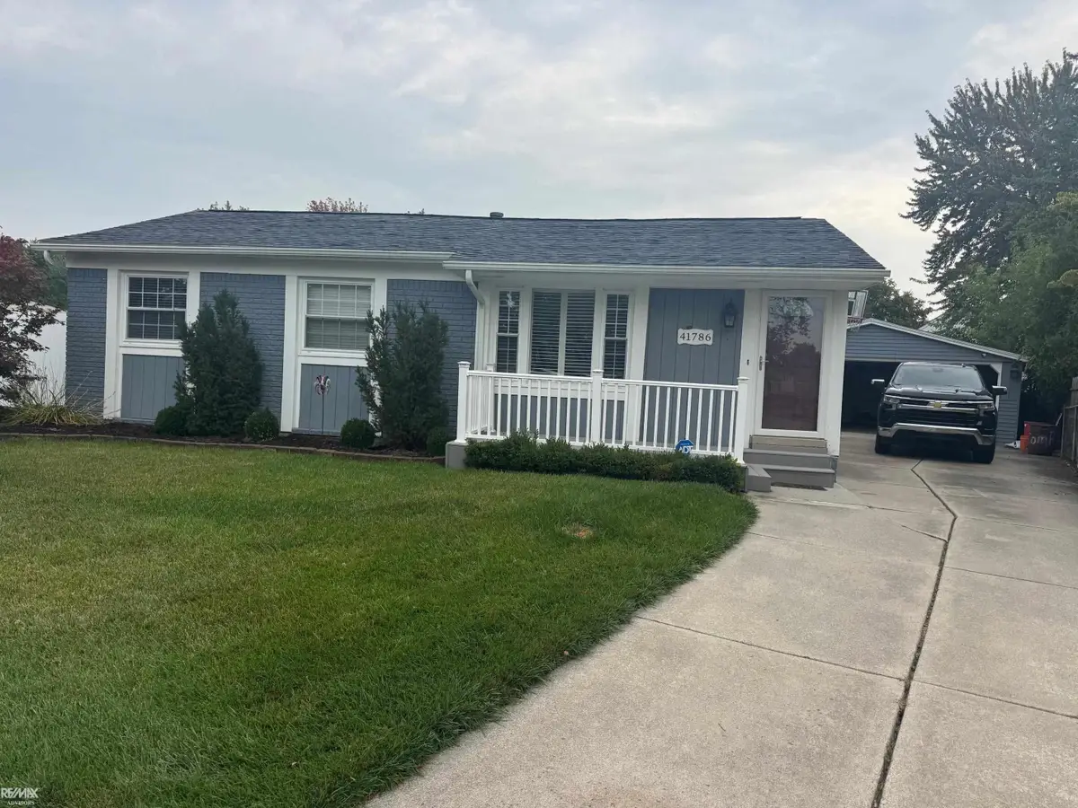 41786 Fonthill, Clinton Township, MI 48038 - Image #1