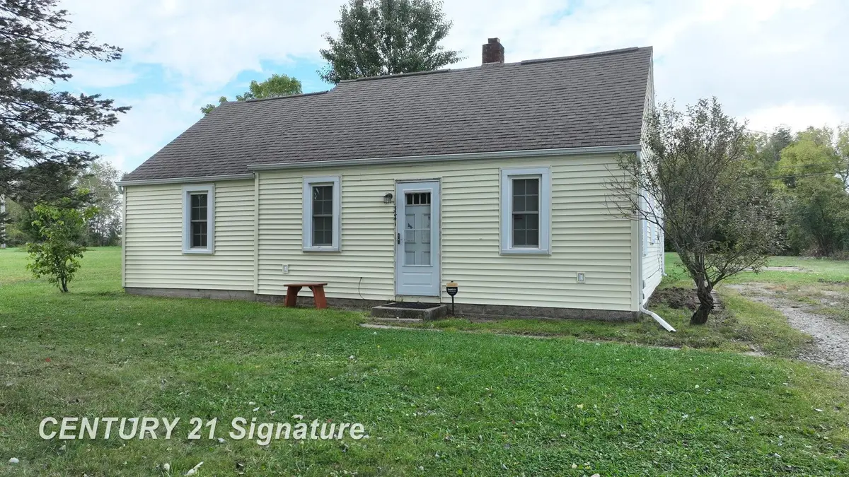 3241 E Frances, Clio, MI 48420 - Image #1