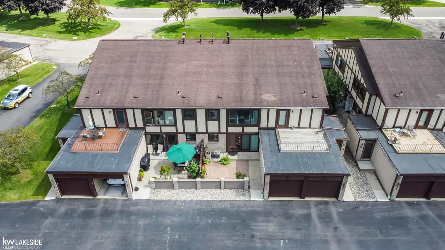 1038 Country Club, Saint Clair Shores, MI 48082 - Image #3