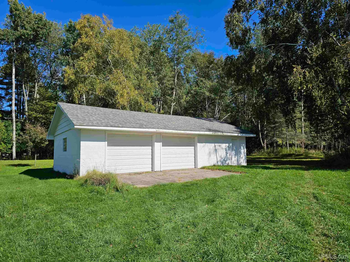 1130 N Birch, Manistique, MI 49854 - Image #1