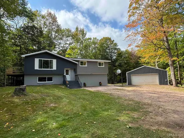 148 W Branch, Marquette, MI 49855