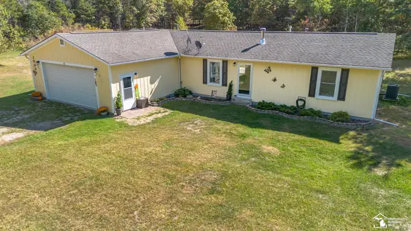 10339 E Forest, Roscommon, MI 48653