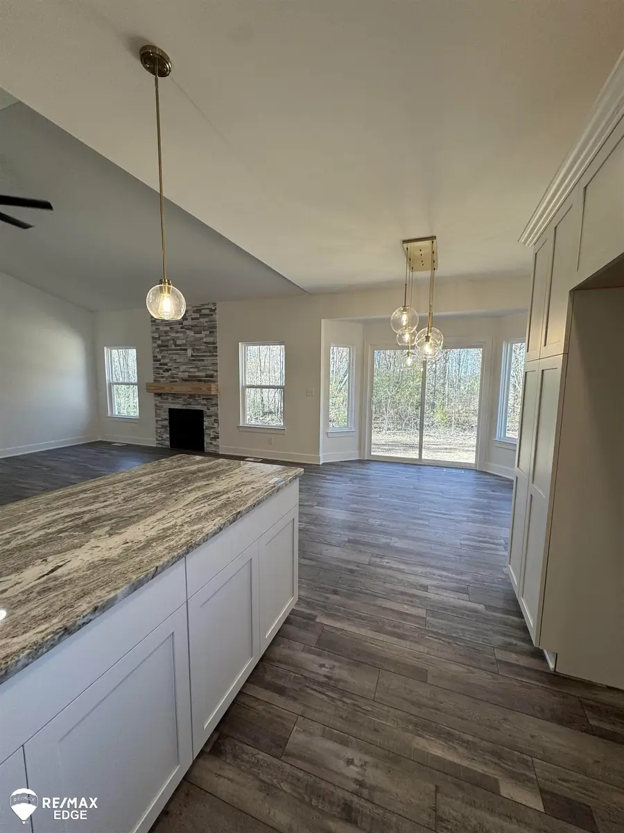 8347 Peninsula, Grand Blanc, MI 48439 - Image #3