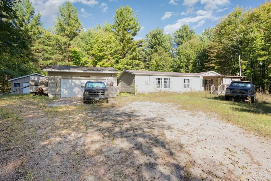 2094 W Grim, Bentley, MI 48415 - Image #2