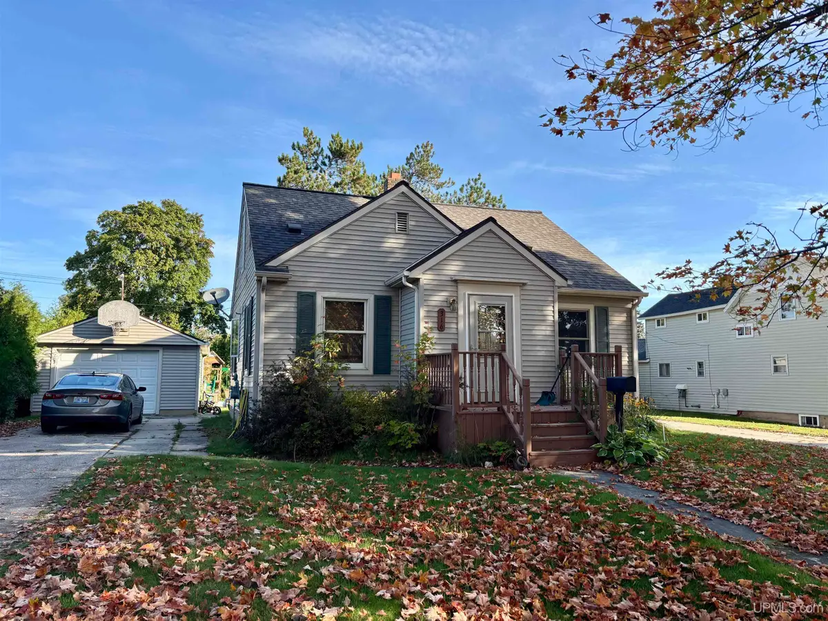 316 W Avenue B, Newberry, MI 49868 - Image #1