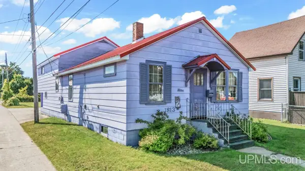 1813 N 12th, Escanaba, MI 49829