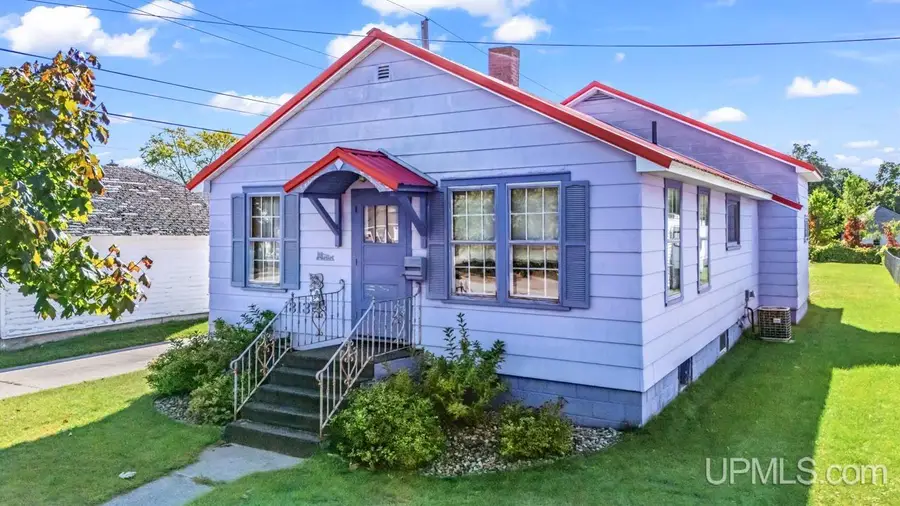 1813 N 12th, Escanaba, MI 49829 - Image #2