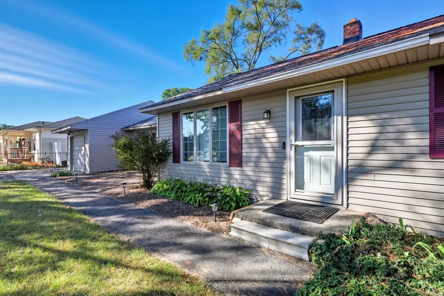 46419 Huling, Shelby, MI 48317 - #2