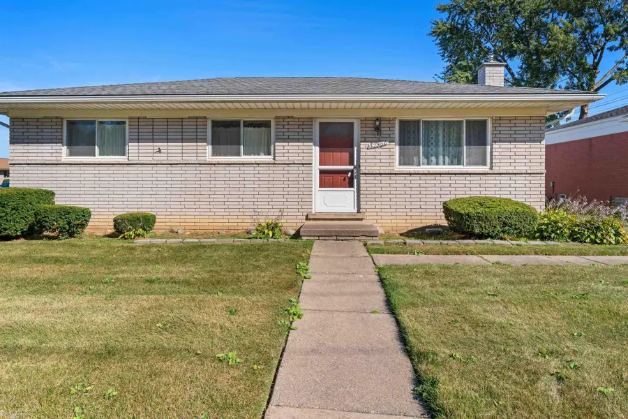32500 Kelly, Roseville, MI 48066 - Image #2