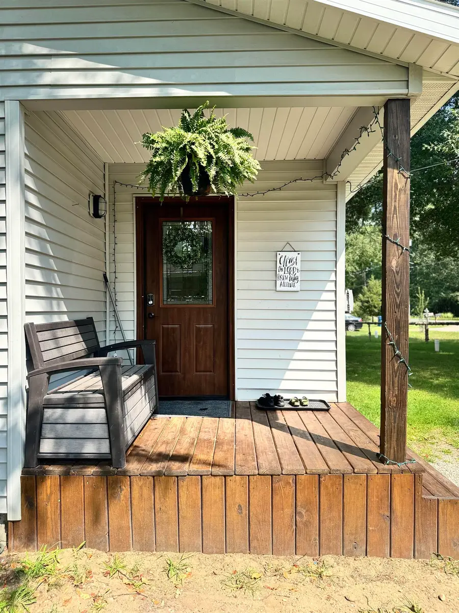 4876 Cedar Dr, Gladwin, MI 48624 - Image #3