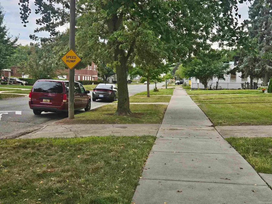 13961 Piedmont, Detroit, MI 48223 - Image #2