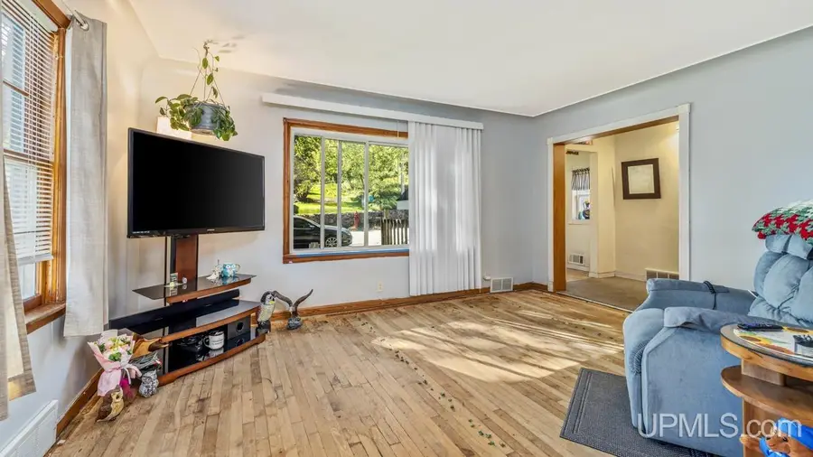 1001 Forest, Niagara, WI 54151 - Image #2