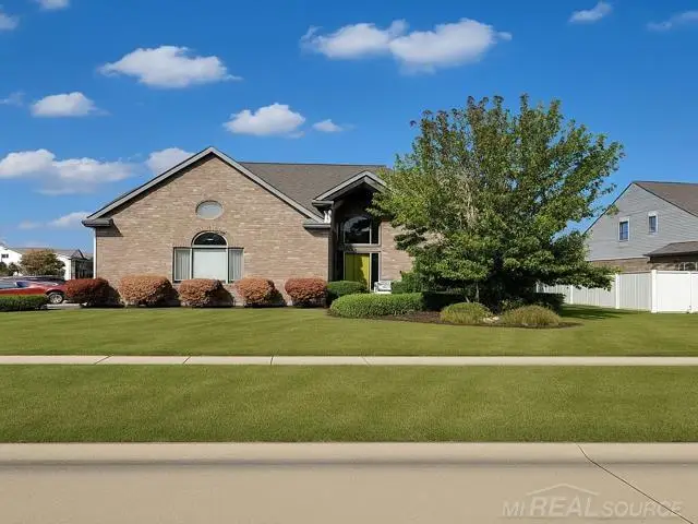 29321 Debbie, Chesterfield Township, MI 48051 - Image #1