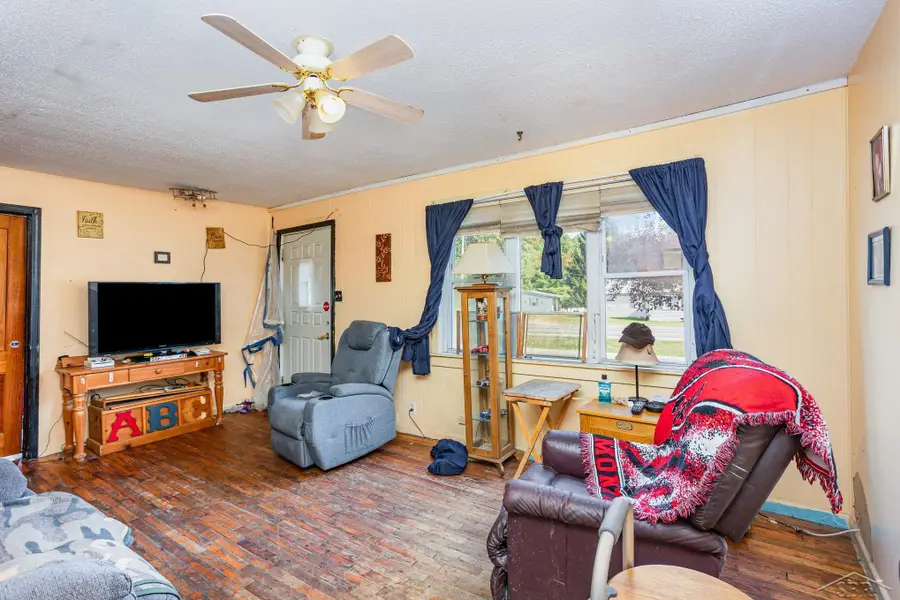 12105 Seymour, Montrose, MI 48457 - Image #3