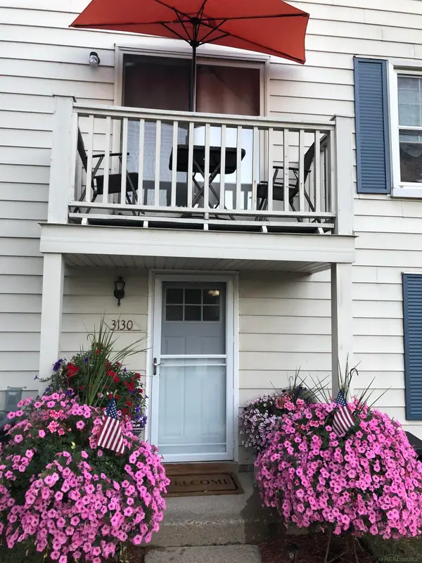 3130 Beechtree, Lake Orion, MI 48360