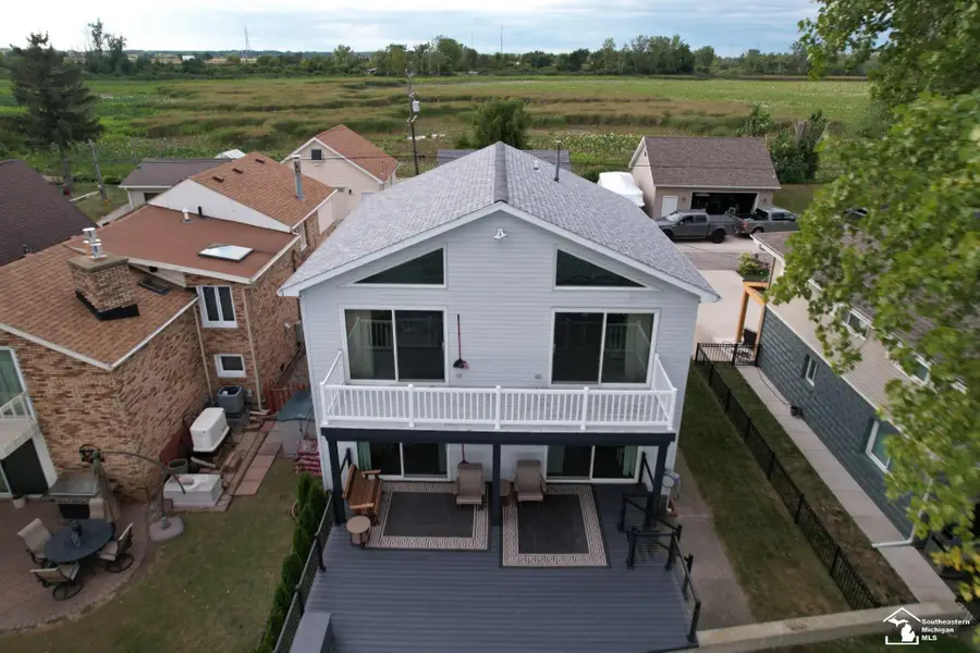 4803 Allen Cove, Luna Pier, MI 48157 - Image #2