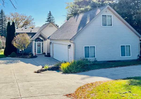 11030 White Lake, Fenton, MI 48430