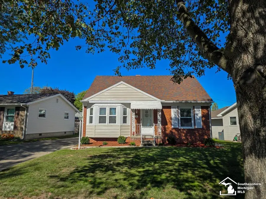 954 Jefferson, Monroe, MI 48161 - Image #2