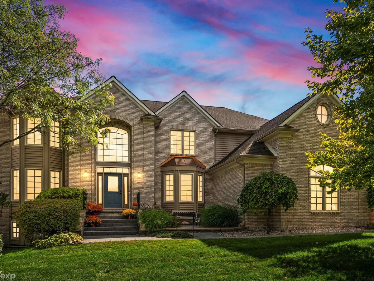 2282 Kingscross, Shelby Charter Township, MI 48316 - Image #1