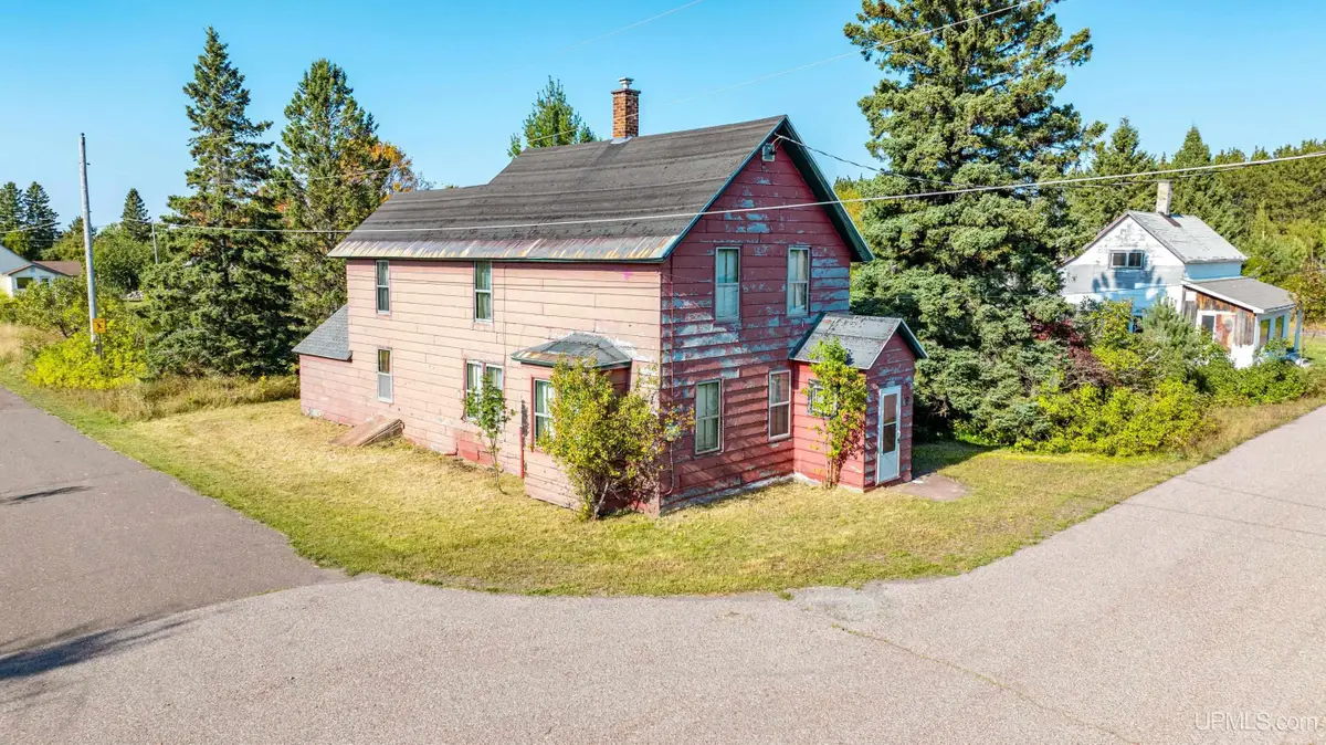 57225 Third, Calumet, MI 49913 - Image #1