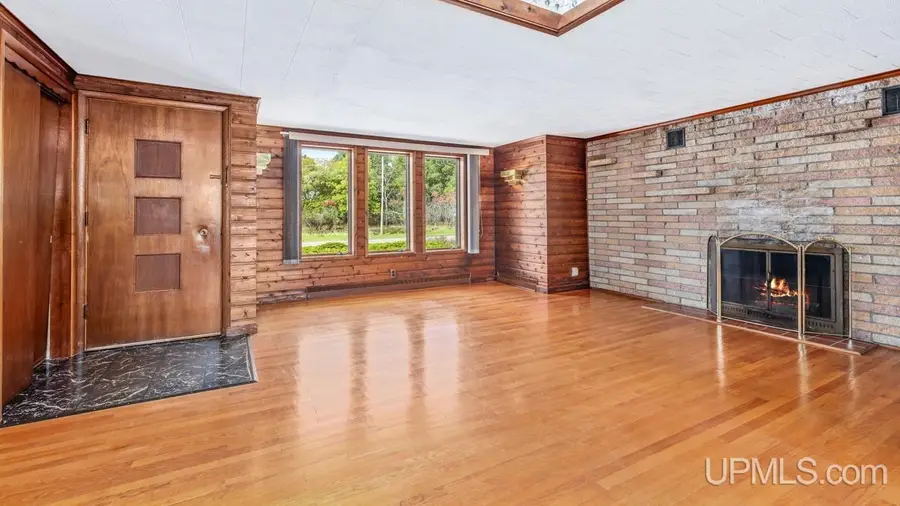 2216 S Carpenter, Kingsford, MI 49802 - Image #3