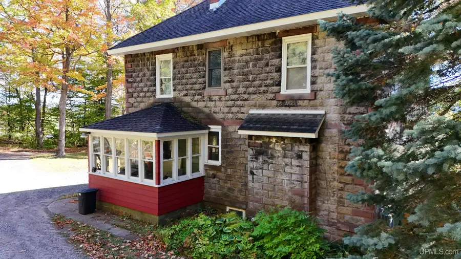 21342 Royce, Hancock, MI 49930 - Image #2