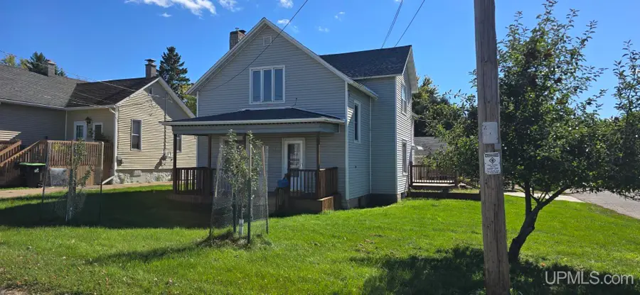 601 E Margaret, Iron Mountain, MI 49801 - Image #2