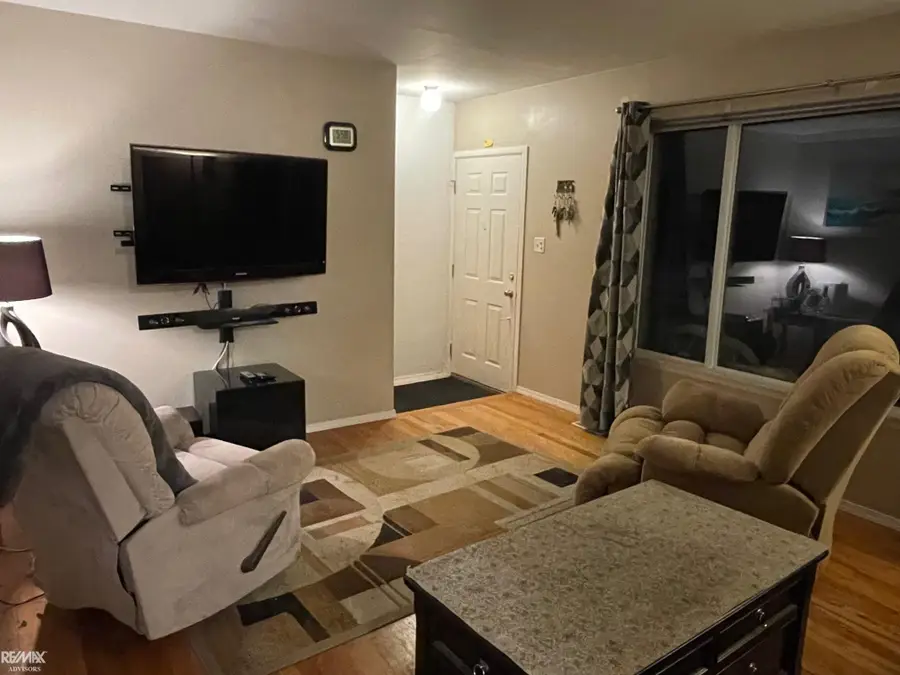 30607 Glenwood, Warren, MI 48088 - Image #3