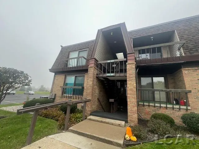 770 Lakeshire #201 West, Adrian, MI 49221 - Image #1