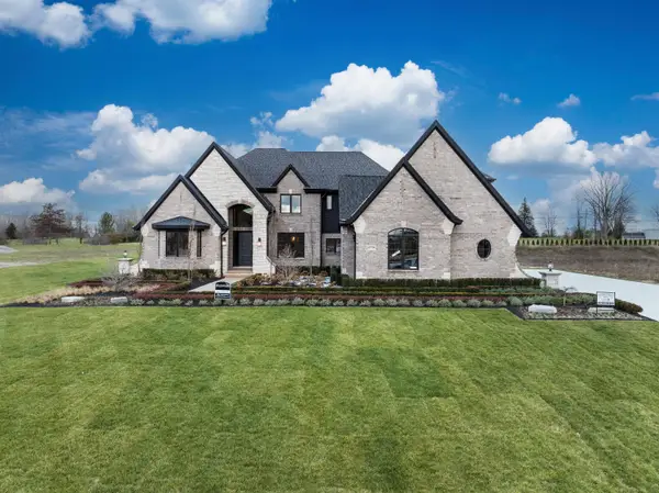 67770 Overlook Trail, Washington, MI 48095