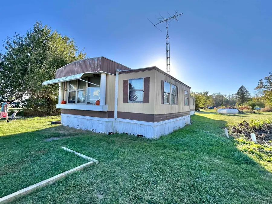 10454 M 156, Morenci, MI 49256 - #3