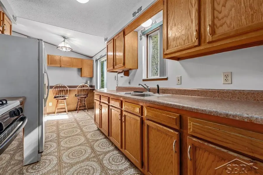 2966 E Degeer, Midland, MI 48642 - Image #3