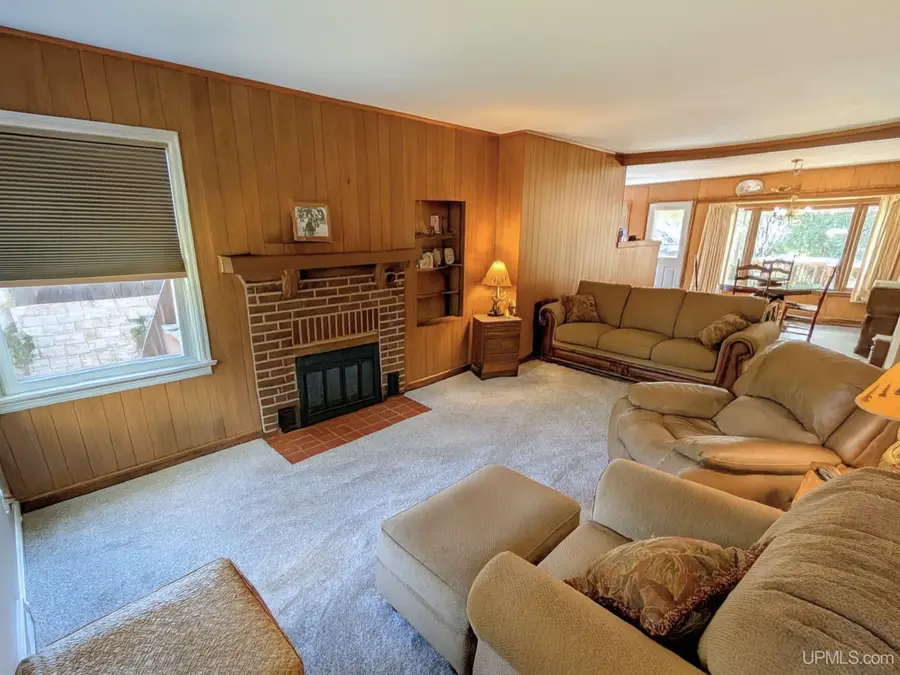 817 W Boyington, Iron River, MI 49935 - Image #3