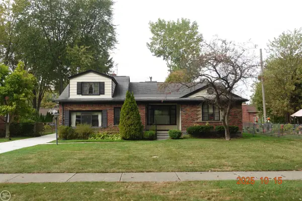 28413 Ruehle, Saint Clair Shores, MI 48081