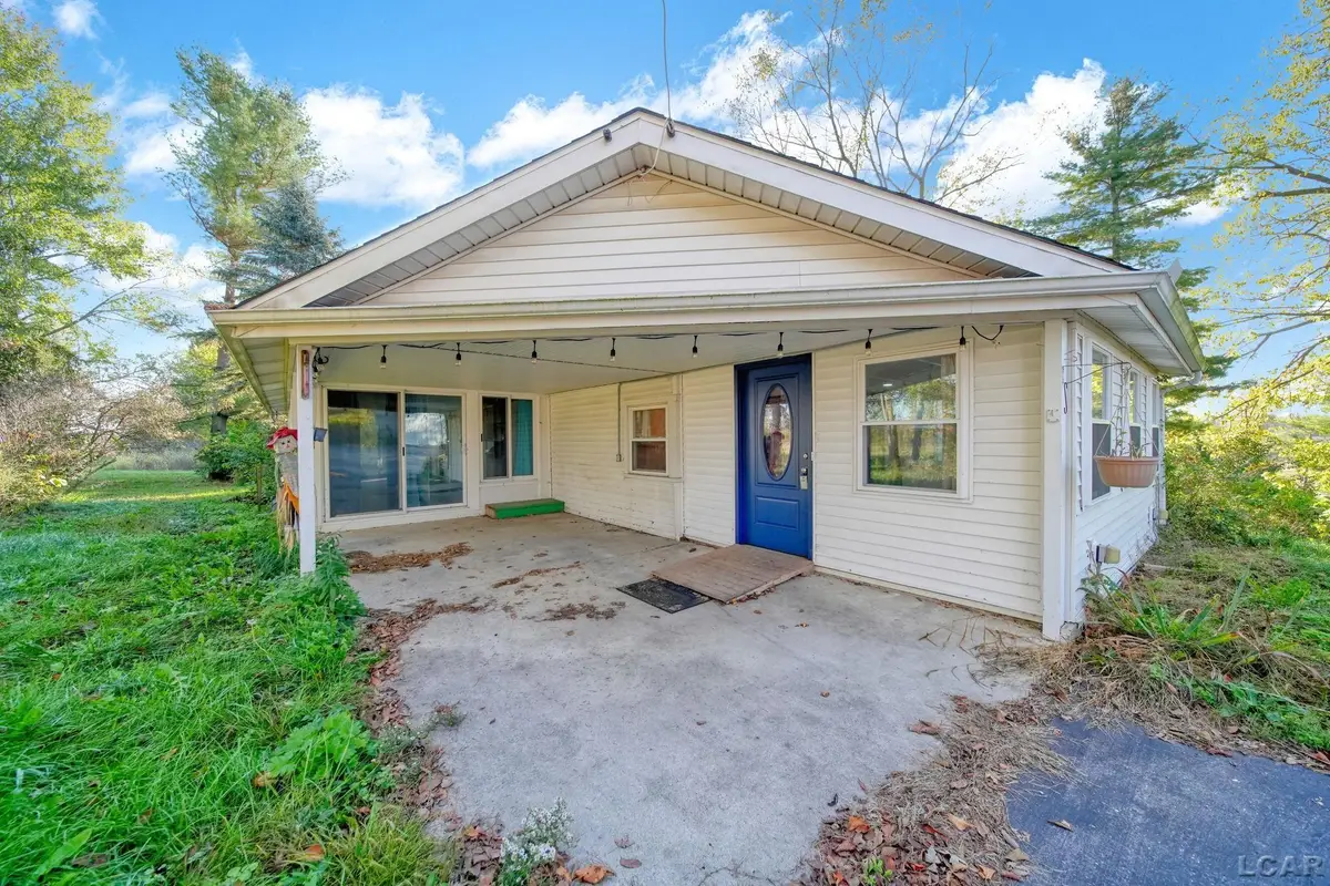 6712 Cadmus, Adrian, MI 49221 - Image #1