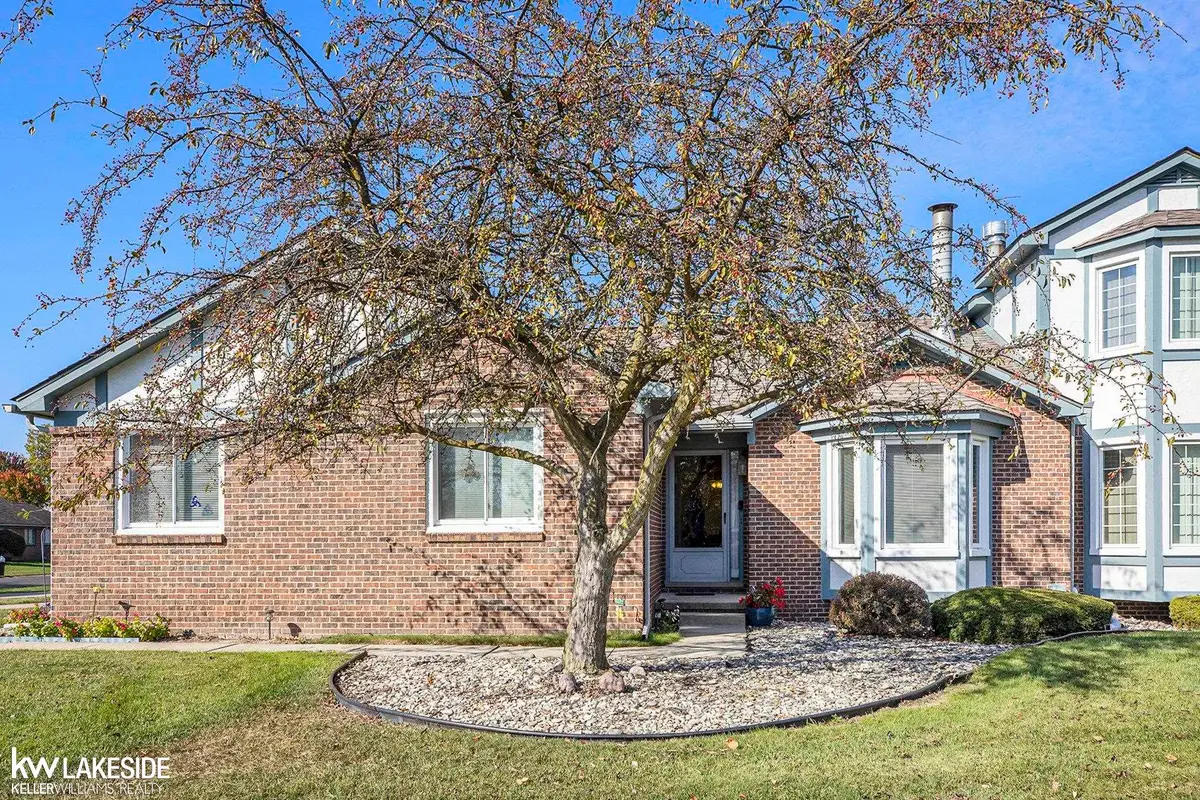 15777 Huntcliff, Macomb, MI 48044 - Image #1